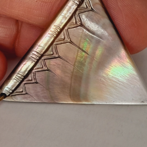Triangle Abalone Shell Pendant - Picture 2 of 5